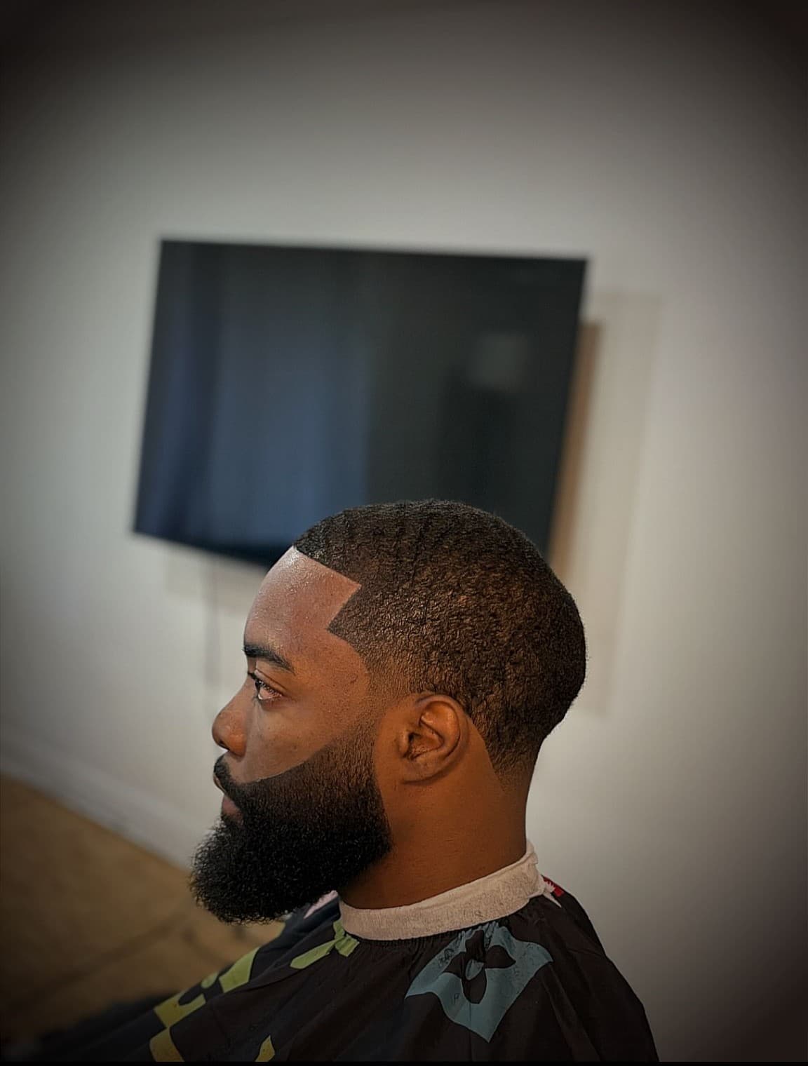 Coiffure d'anniversaire offerte chez Christian Cutz, barbier à Préfontaine, Montréal